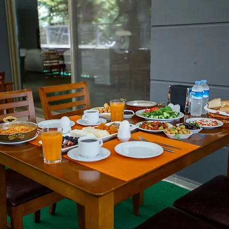 Suena Szálloda Çeşme