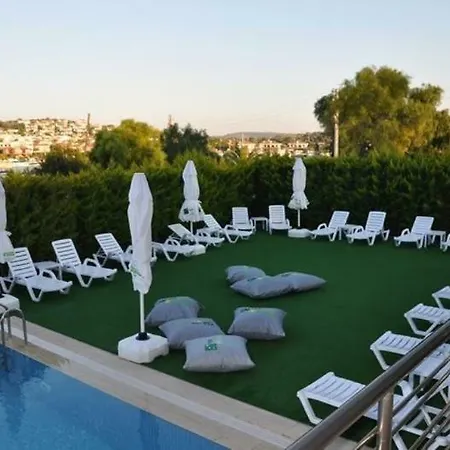 Suena Szálloda Çeşme